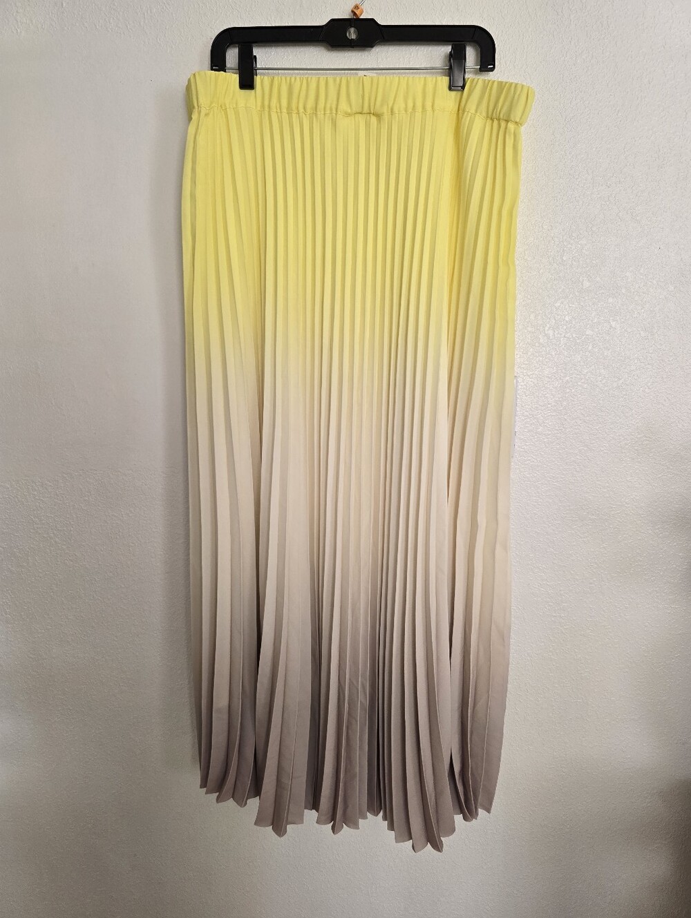 NWT H&M Ombre Pleated Maxi Skirt Yellow Size XL - Picture 9 of 13